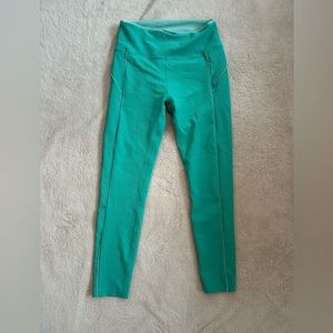 NWT Wilo the Label Outline Ribbed Workout Leggings